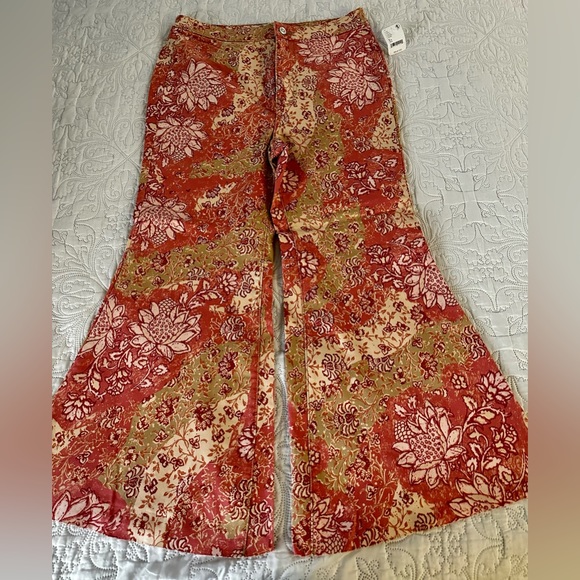NWT Free People Youthquake Printed Crop Flare Jeans size 32 - Picture 2 of 8